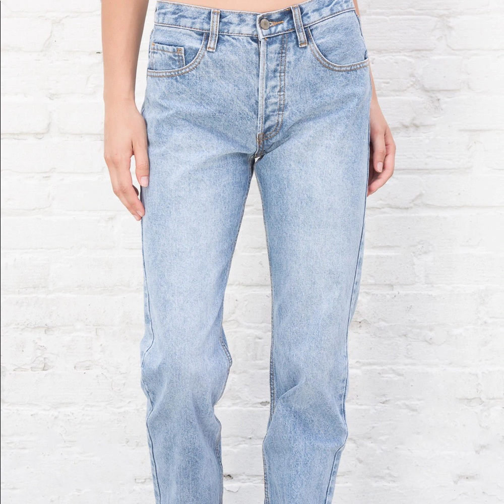 Brandy Melville Addison Light Wash Jeans